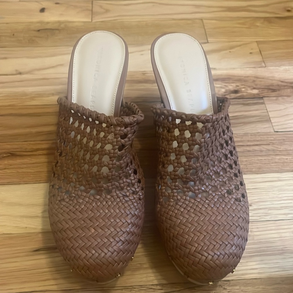 Like-new, Veronica Beard brown woven platform clogs, 9M